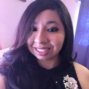 Meet your Posher, Lucerito